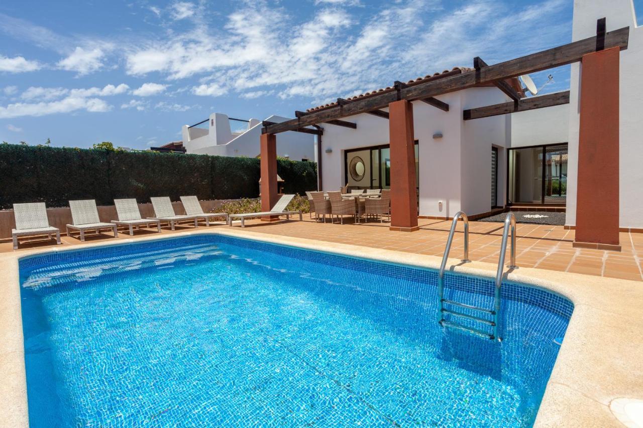 Villa Zafiro 13 Golf Private Pool Caleta De Fuste By Holidays Home المظهر الخارجي الصورة