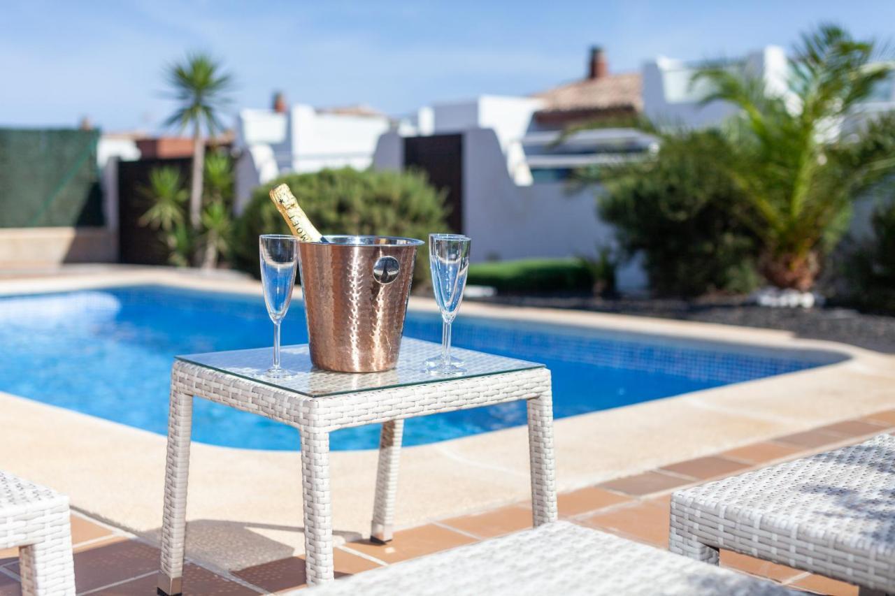 Villa Zafiro 13 Golf Private Pool Caleta De Fuste By Holidays Home المظهر الخارجي الصورة