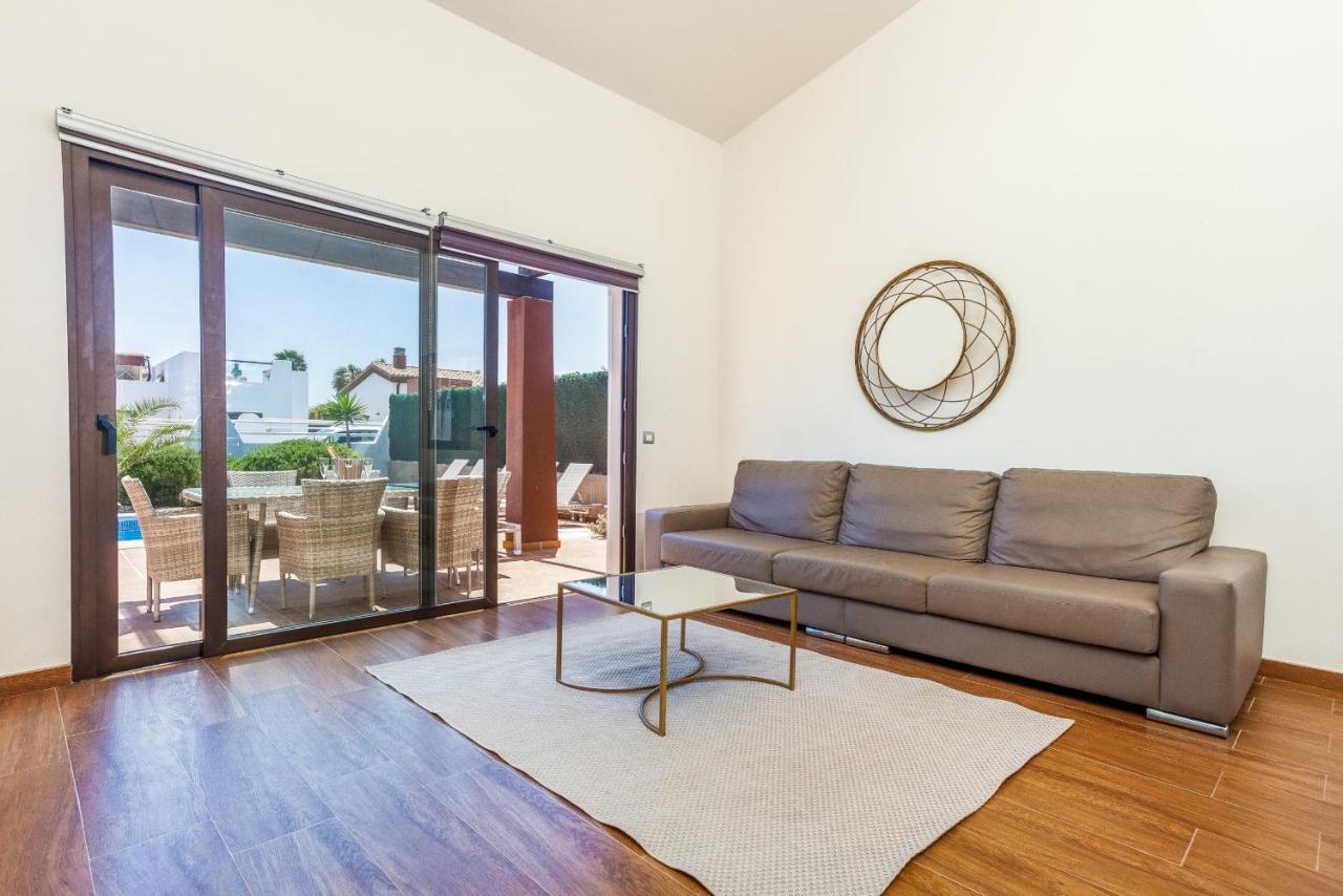 Villa Zafiro 13 Golf Private Pool Caleta De Fuste By Holidays Home المظهر الخارجي الصورة