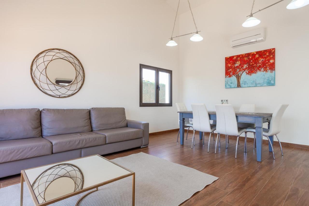 Villa Zafiro 13 Golf Private Pool Caleta De Fuste By Holidays Home المظهر الخارجي الصورة